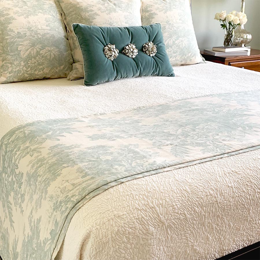 4 Tips for Tastefully Styling Your Bed With Throw Pillows - Design